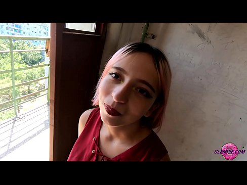 ❤️ Myfyriwr Synhwyrol Sugno Dieithryn yn yr Outback - Cum Ar Ei Wyneb ❤️❌ Porno wrthon ni ️❤